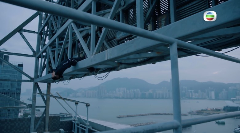 拳王| 57秒地狱式训练拍足6天 张振朗操到面红力竭