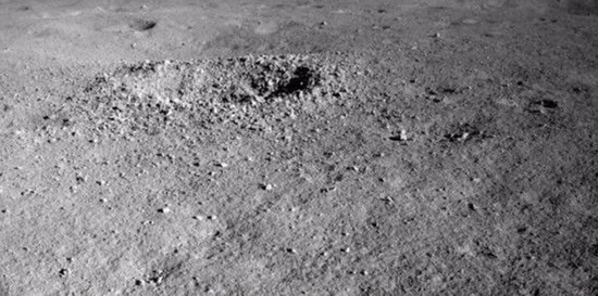 拼盘 玉兔2号在月球上发现神秘“房屋”