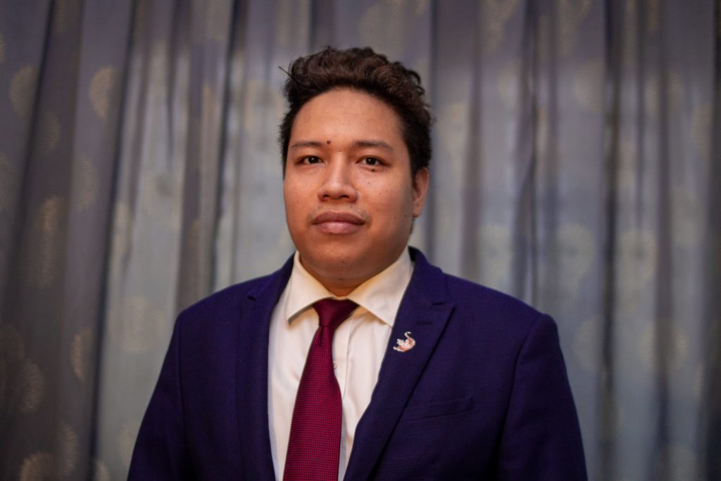 新教育（12月21日）第2版：默迪卡奖之国际实习计划