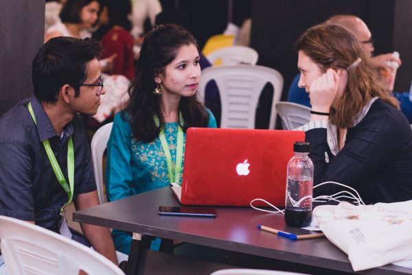 新教育(12月28日)第2版:Mitti Café