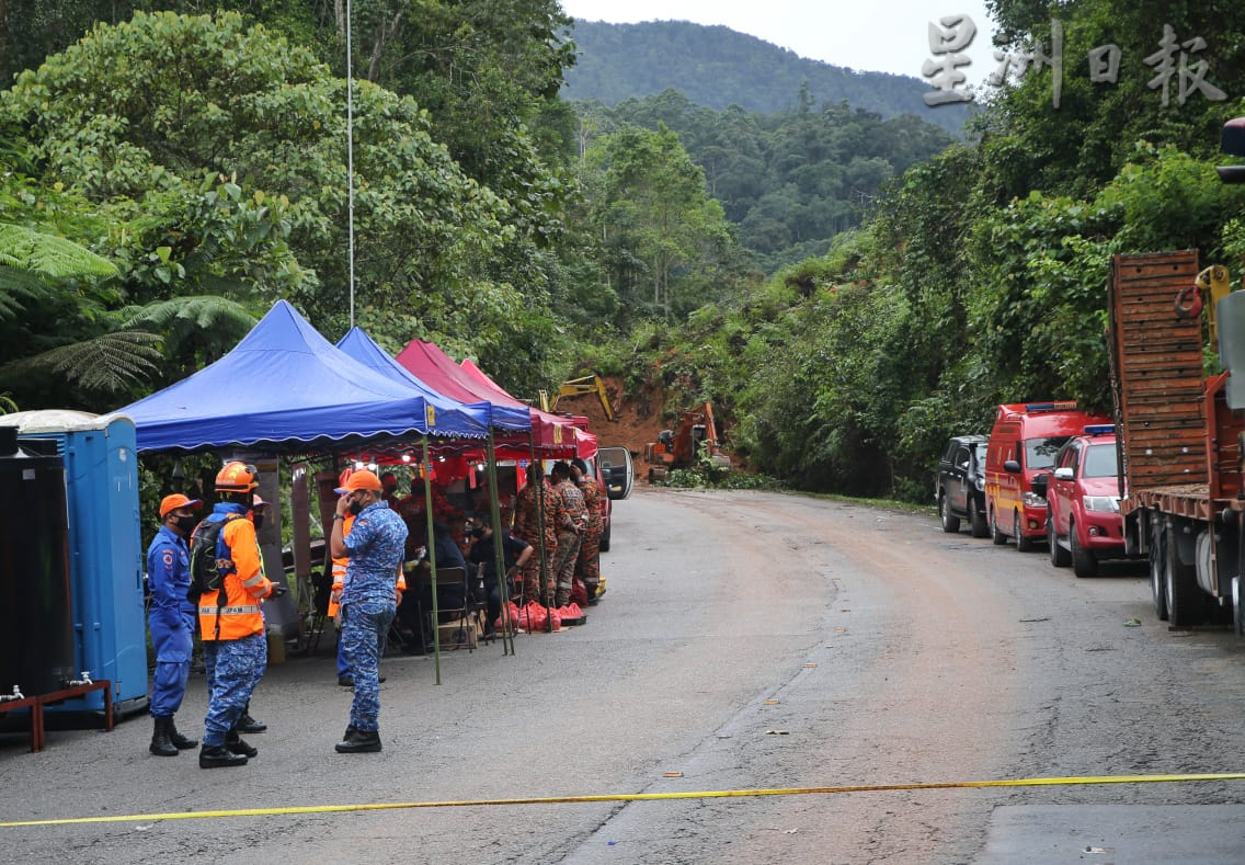 新邦波赖-金马仑路土崩 139名救援员续搜救