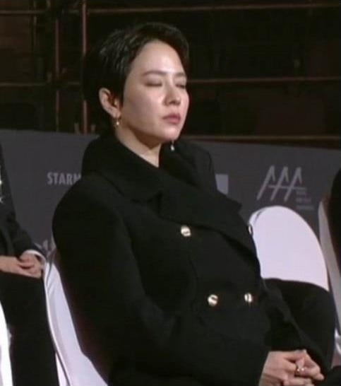 李政宰下机免隔离直奔AAA领奖 宋智孝短发造型被批“像大妈”	