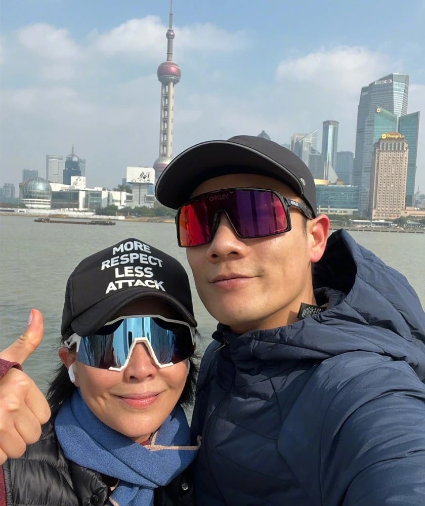 杨千嬅被曝举家移居上海 9岁儿子入读顶级学校