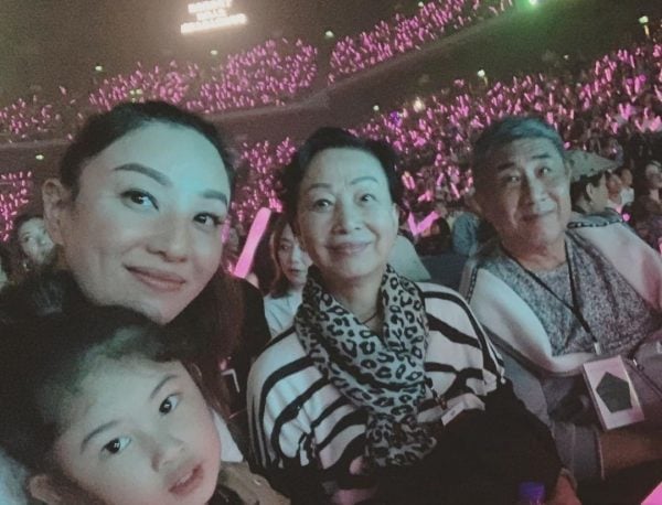 杨千嬅被曝举家移居上海 9岁儿子入读顶级学校