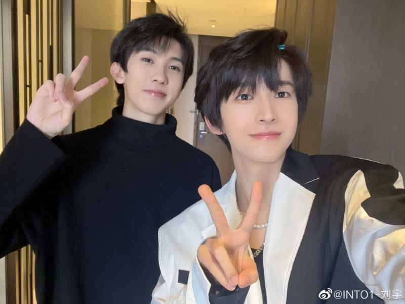 林墨被指恶意推挤刘宇 两帮粉丝护主开撕
