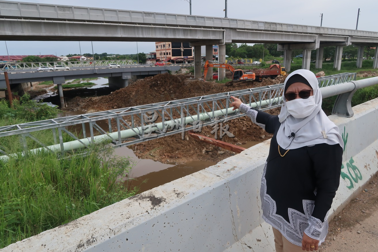 柔︰娜特拉︰清除白桥旁基工程缓慢,吁承包商速完工安民心