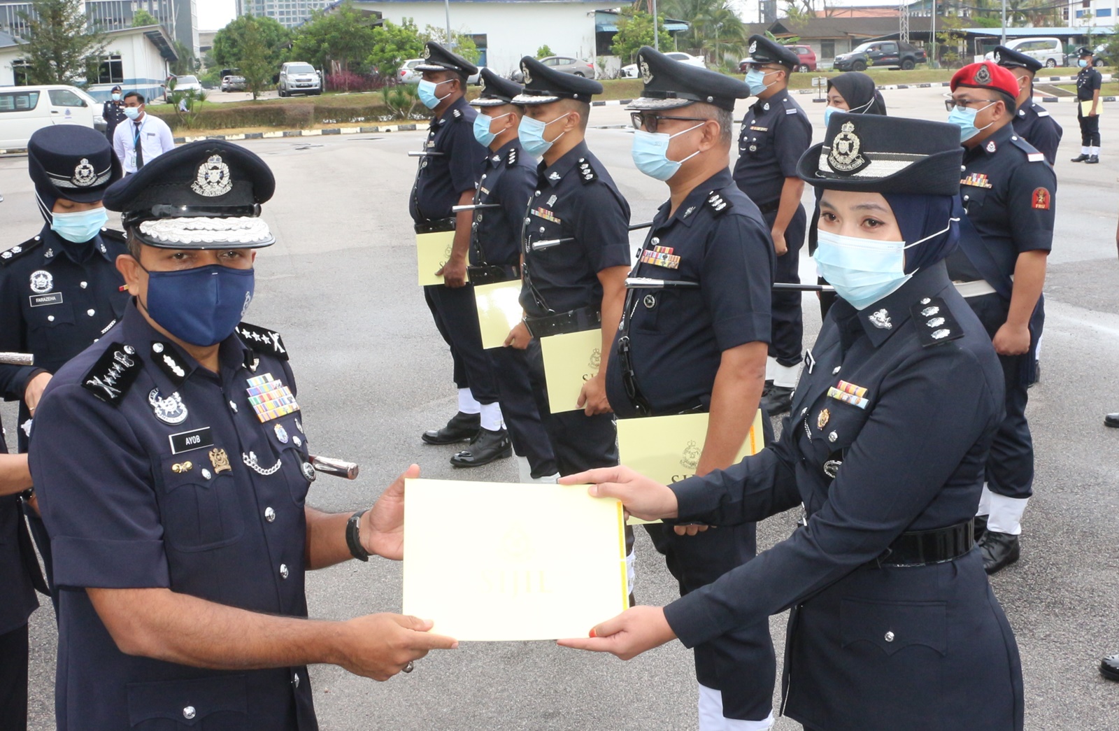 柔: 阿育汉:截至11月有228宗案 廉政部89%结案 30警员革职