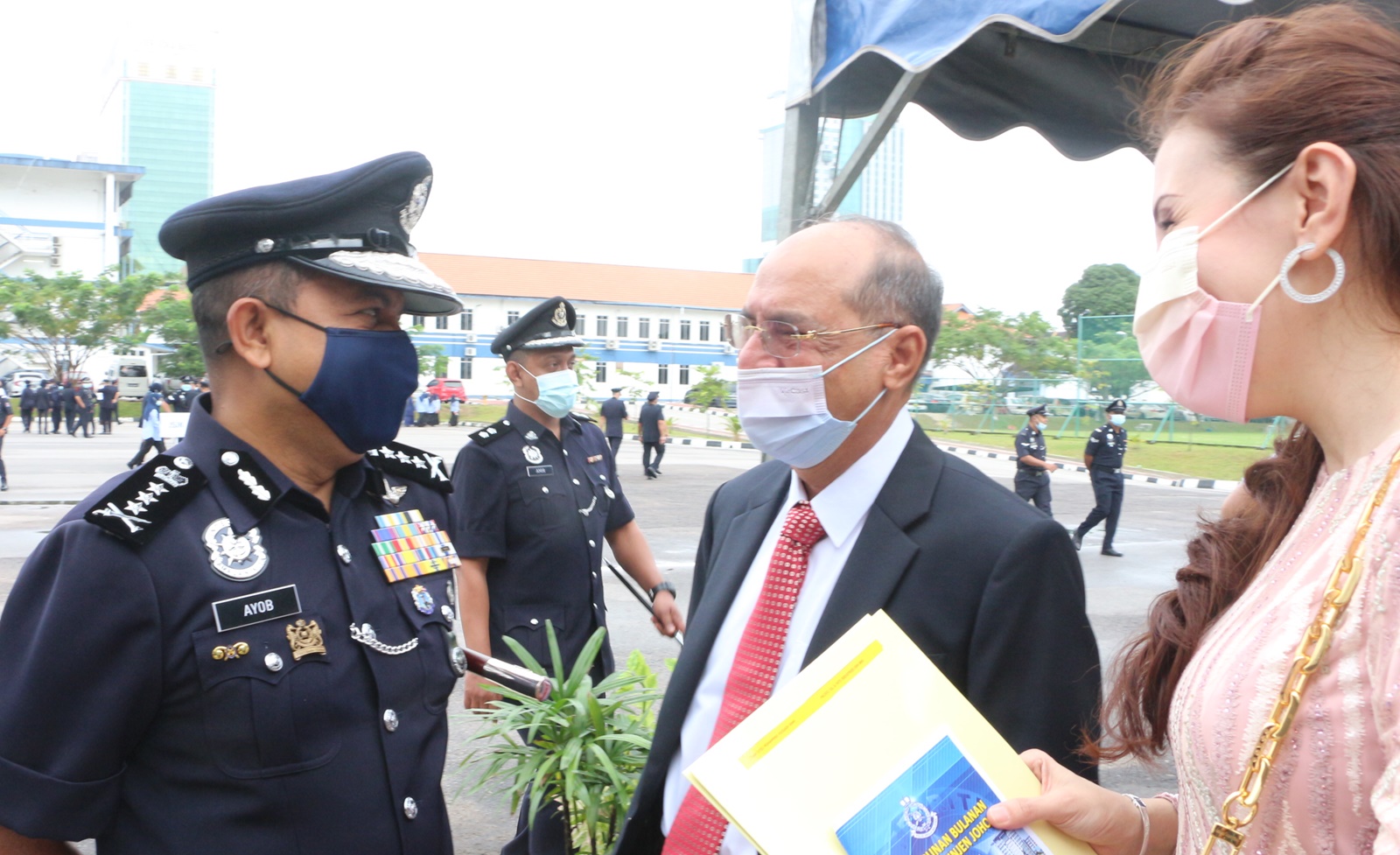 柔: 阿育汉:截至11月有228宗案 廉政部89%结案 30警员革职