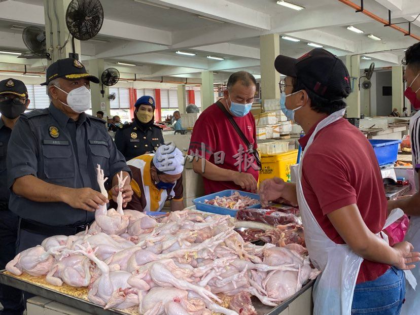 柔：峇贸消局执法查牟暴利  截至3日已发21通告信