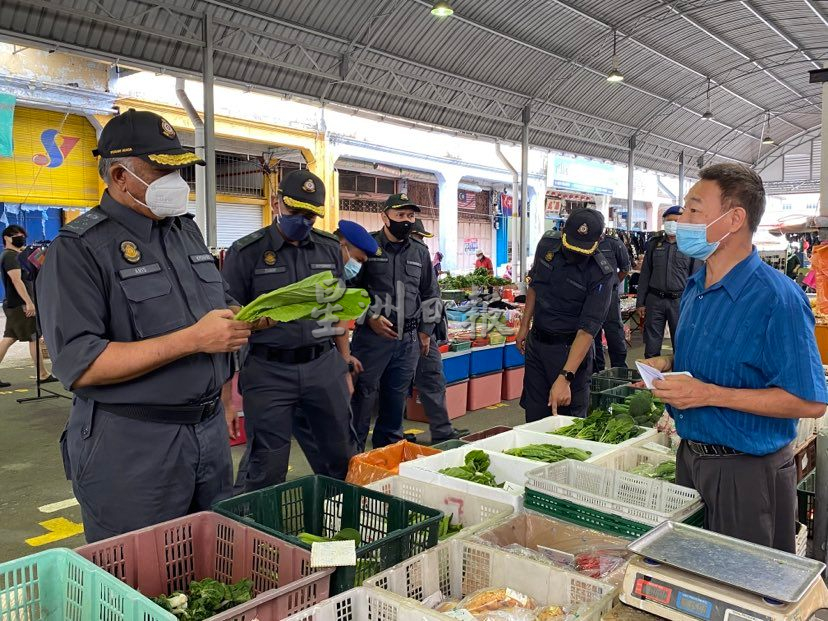 柔：峇贸消局执法查牟暴利  截至3日已发21通告信