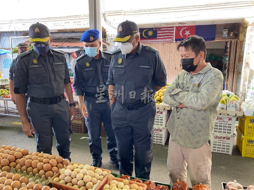 柔：峇贸消局执法查牟暴利  截至3日已发21通告信