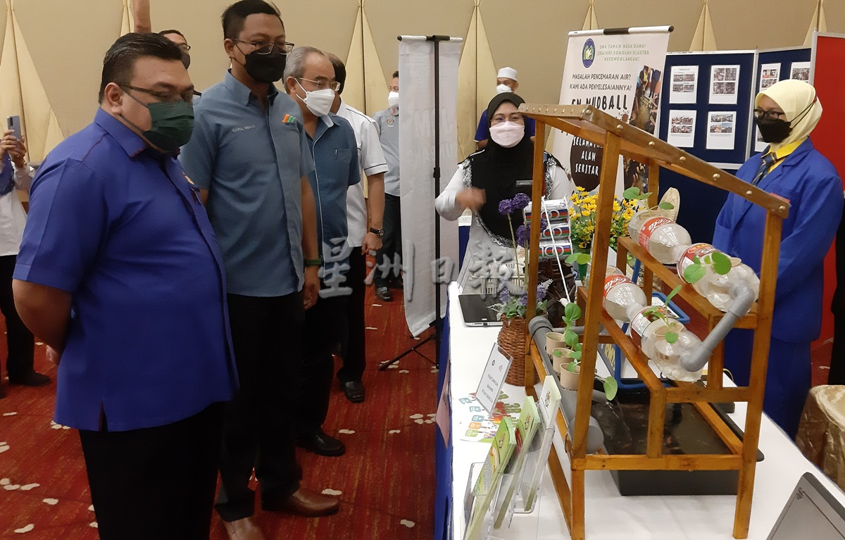 柔:新闻:柔学校资源回收赛颁奖礼,宽柔二小夺总冠军