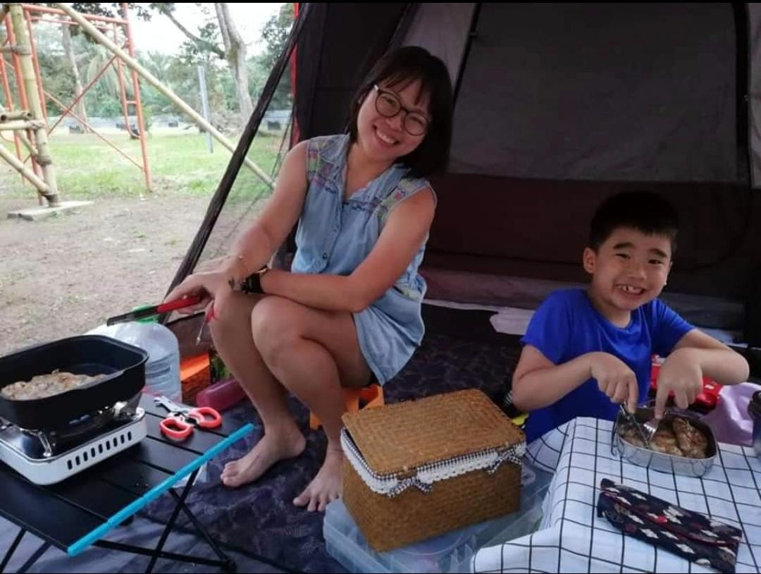 柔:时尚记事簿:(12月25日见报)融入大自然探索,亲子露营增进亲子关系