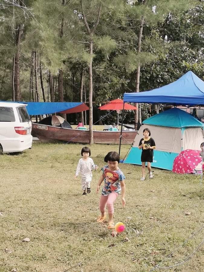 柔:时尚记事簿:(12月25日见报)融入大自然探索,亲子露营增进亲子关系