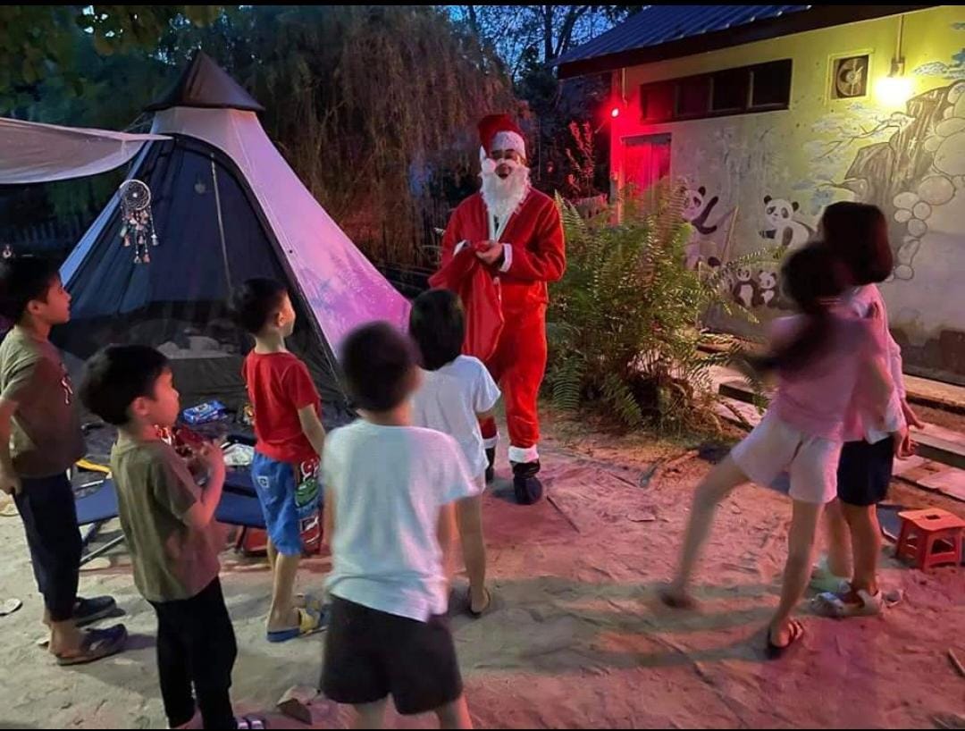 柔:时尚记事簿:(12月25日见报)融入大自然探索,亲子露营增进亲子关系