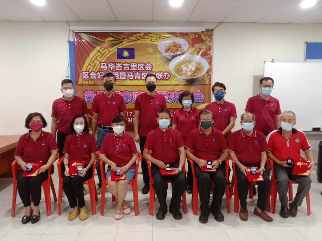 柔:李俊滽:人民一定要做到当家作主,不要任由政客摆布