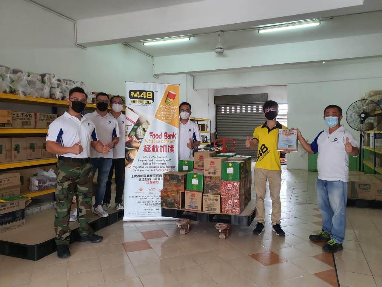 柔：柔南机器厂商公会筹得近9000令吉善款，购物资移交3受惠团体