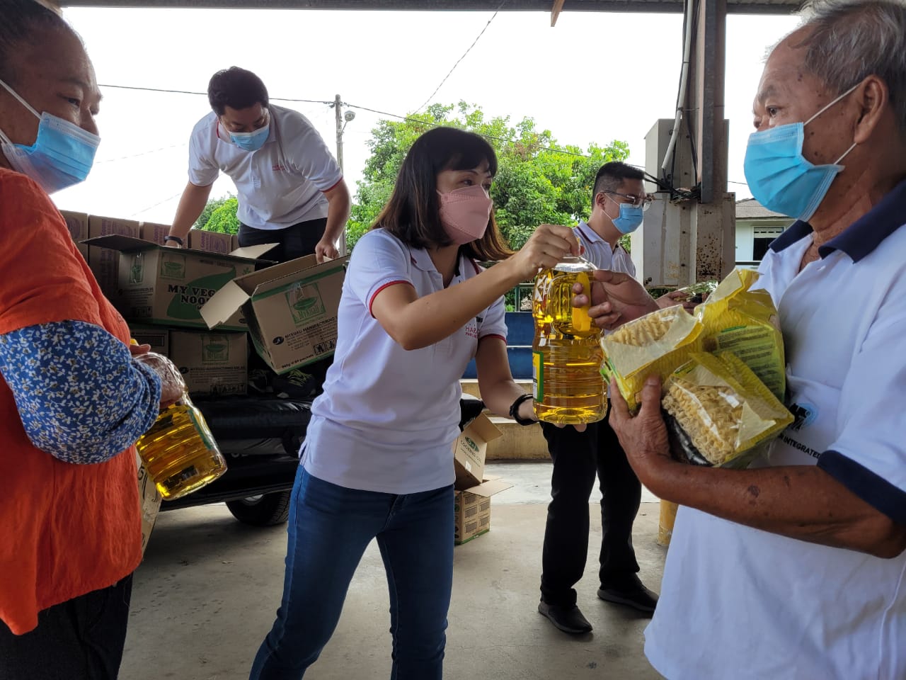 柔：版三：文告：张念群：仓促执行鸡蛋鸡肉顶价，或对小型农场业者零售商带来负面影响