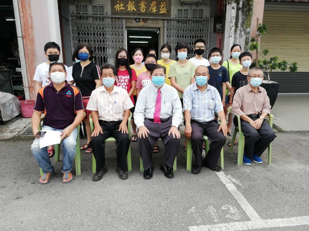 柔:*社团版*峇益群书报社借贷课本,萧庆璋:明年受惠学生427人