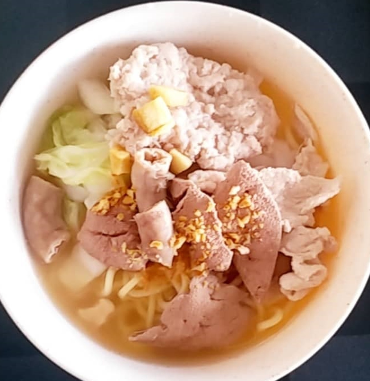 柔：食客指路（12月7日见报）：汤头鲜甜浓郁，虾面满足味蕾令人钟情