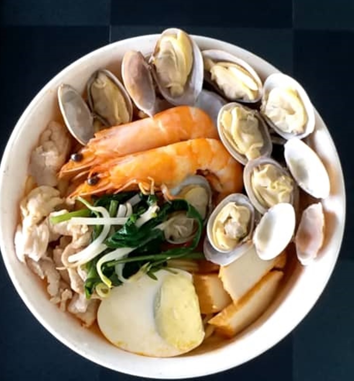 柔:食客指路(12月7日见报):汤头鲜甜浓郁,虾面满足味蕾令人钟情