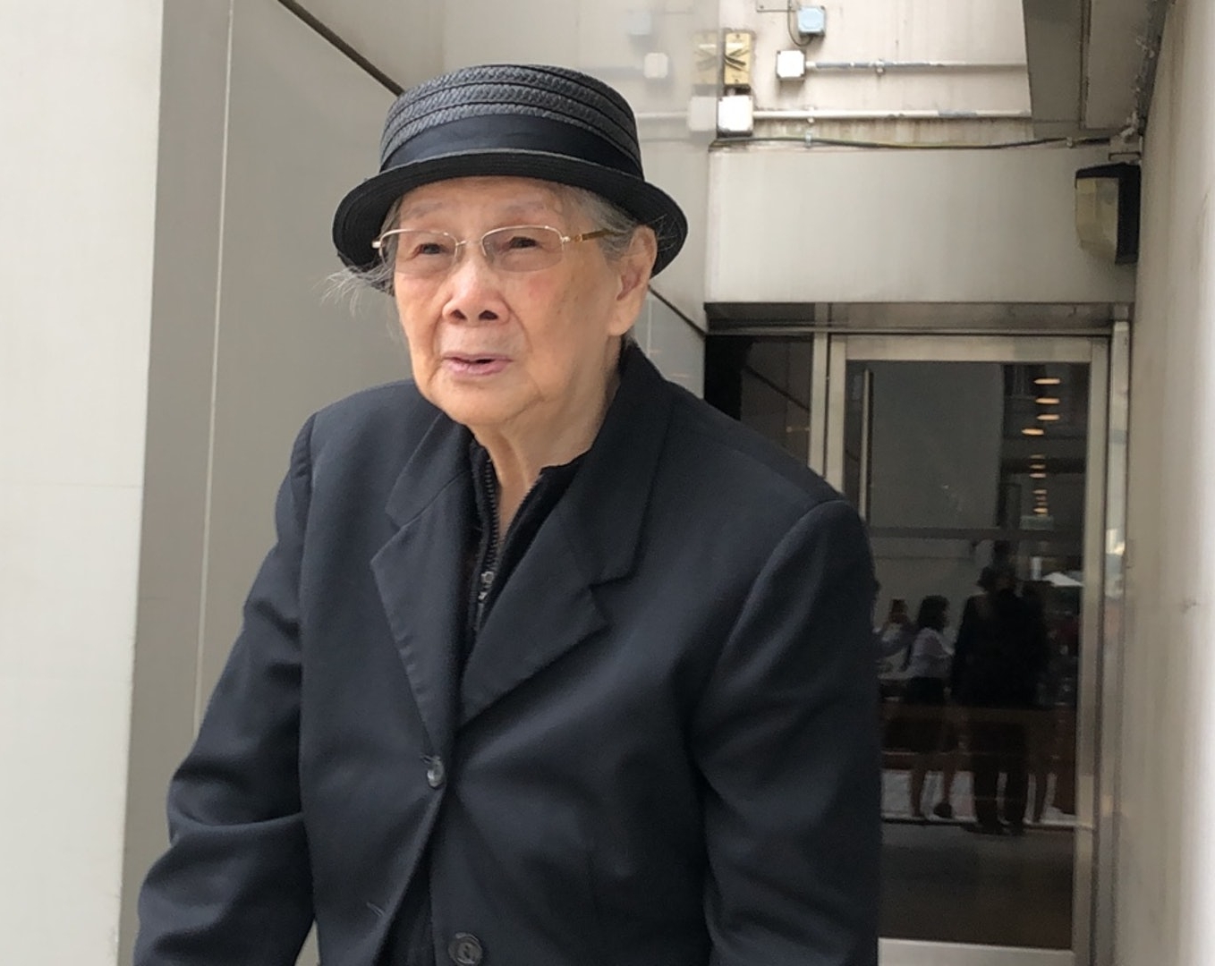 梅启明告《梅艳芳》侵权 梅妈怒切割直斥:财迷心窍