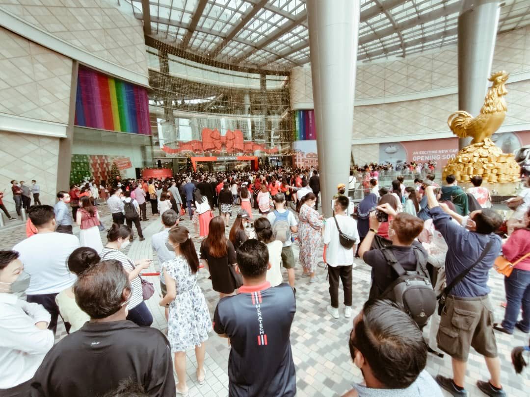 武吉加里尔柏威年广场今开业 人潮涌现