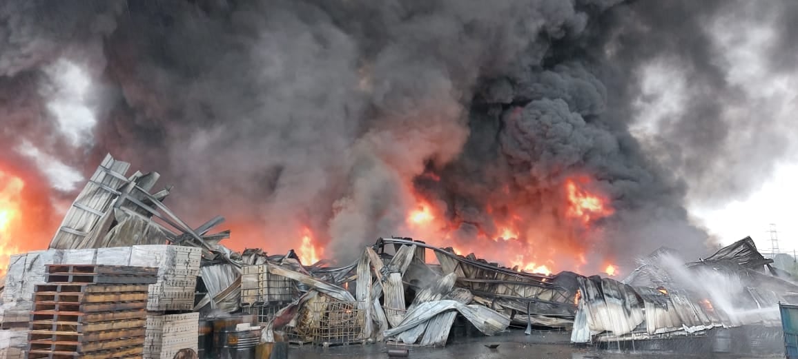 民万新村工业区工厂火灾 烧毁3厂无人伤亡