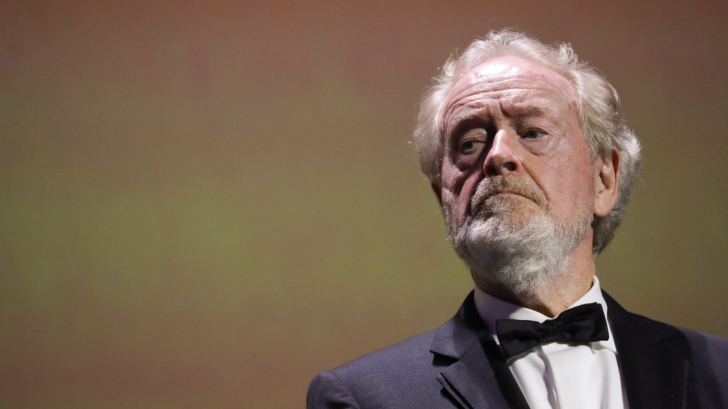 烈尼史葛越洋受访突爆粗 连环F字问候记者