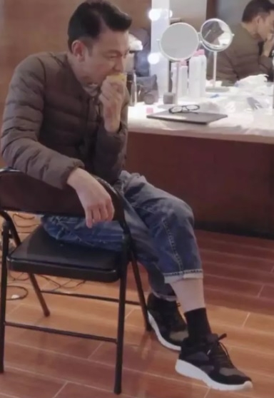 爆料刘德华10年不吃米饭 王晶:他的日子不是人过的