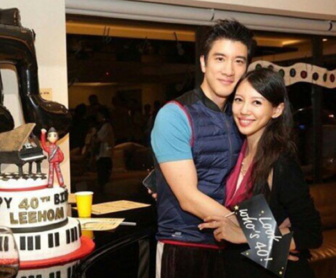  王力宏腥闻连环爆全因抠门? 把用过手机给李靓蕾用	