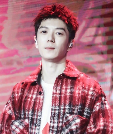 王栎鑫发新歌被吐槽 呛“离婚的男人该死吗”