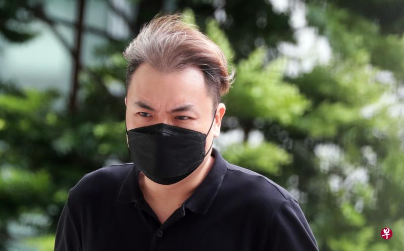 男子发烧求医拒冠病检测 病假违例外出罚3.1万