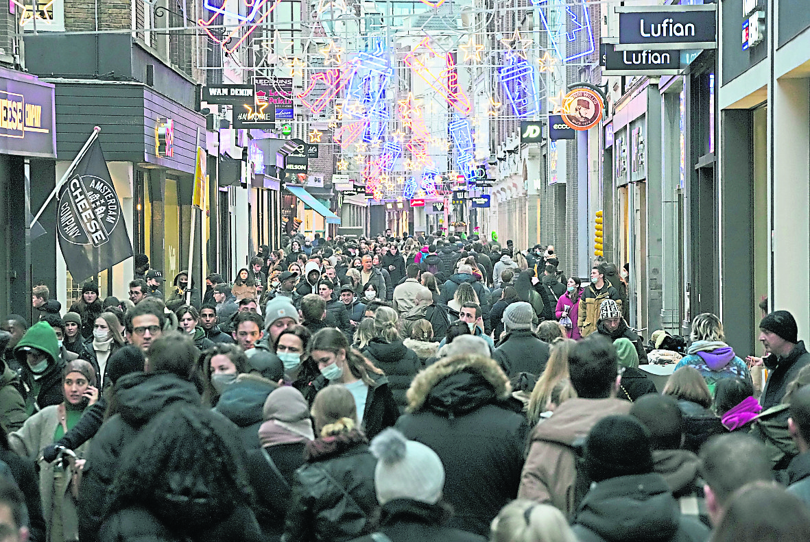 确诊人数飙升 7人死于Omicron 伦敦市长宣布进入“重大事件”状态