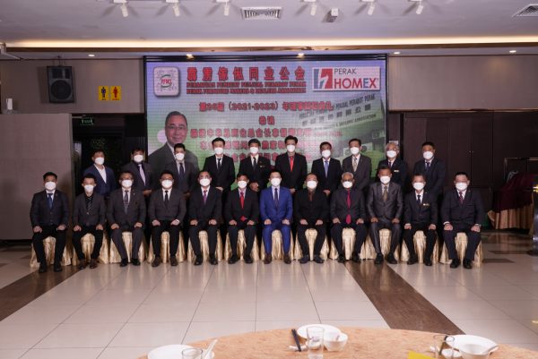 社区社团/集合家私产业和办展览会 曹川山:拟设家具城
