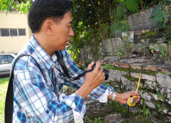 编采手记／蜡炬成灰