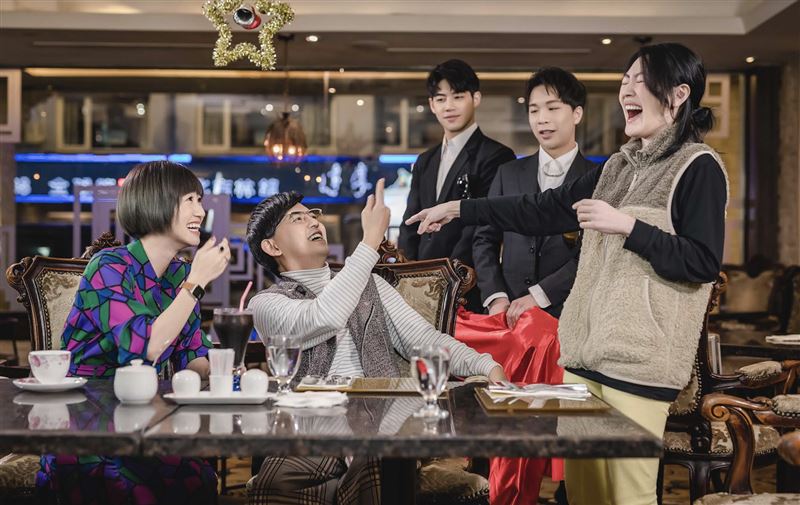 补送结婚红包给黄子佼 小S祝婚姻之路走得好