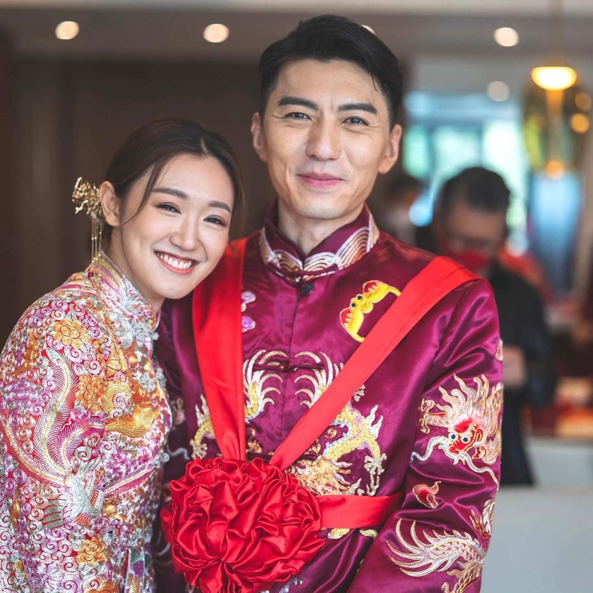 被标签驸马爷一周年 袁伟豪认:第一桶金就是娶了张宝儿