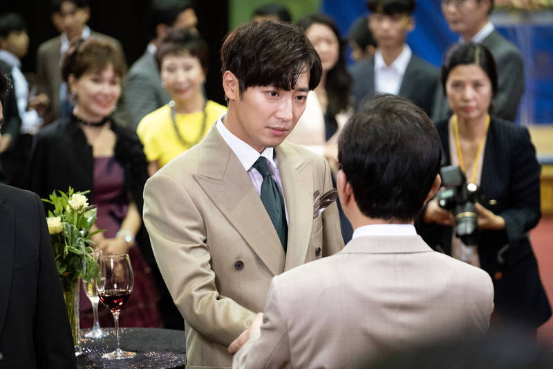 被爆是“恐怖情人”神隐8个月 徐睿知复出网轰：这么快？