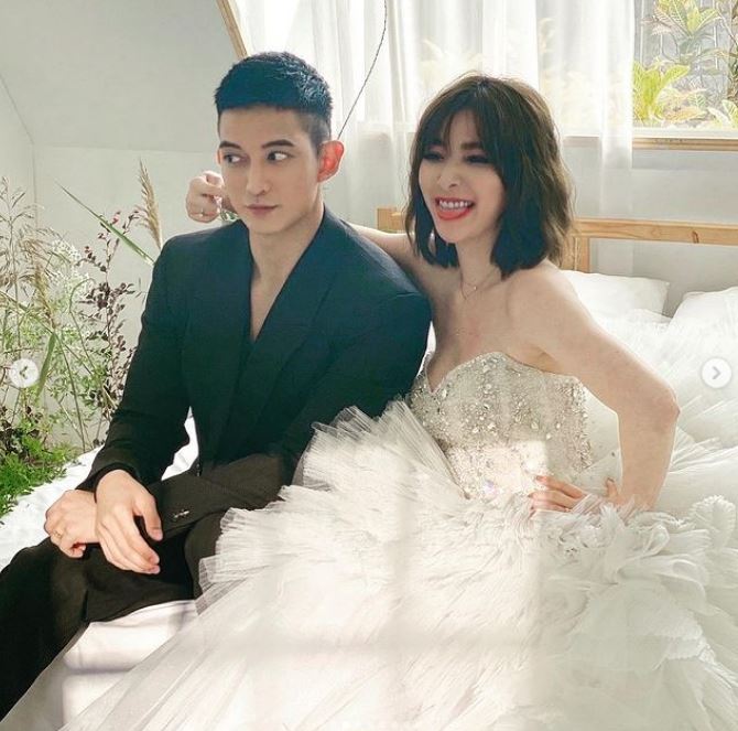 许维恩公开白纱侧拍花絮  王家梁表情成亮点