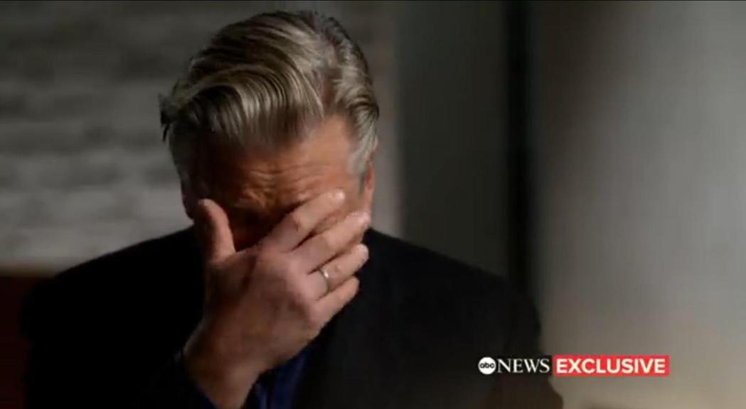 误杀美女摄影师后首受访 阿历宝云痛哭喊:我没开枪