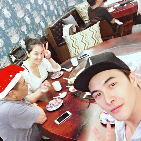 谢佳见两年没回马 父亲曝表姐“倒地就走了”