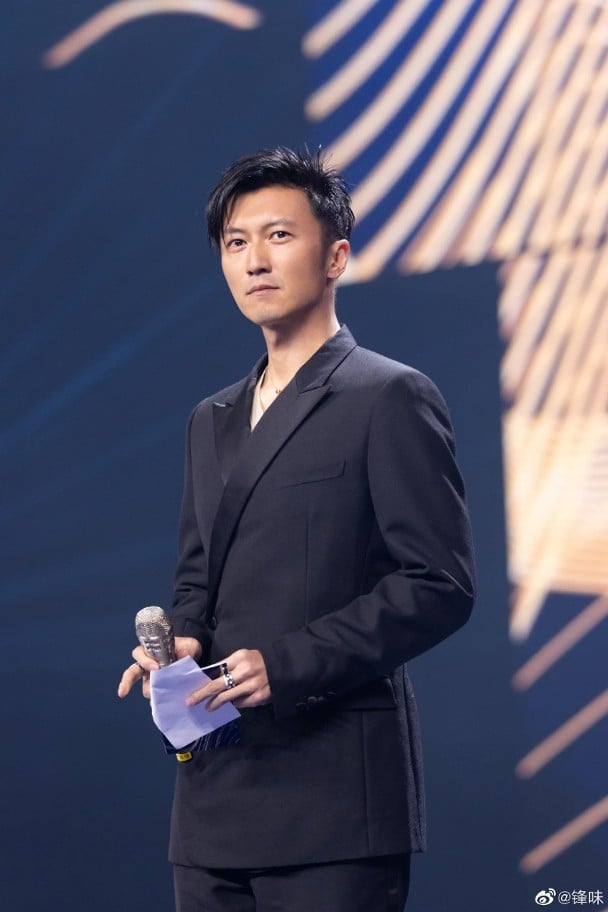 谢霆锋基因超强 “返老还童”撞脸儿子Quintus