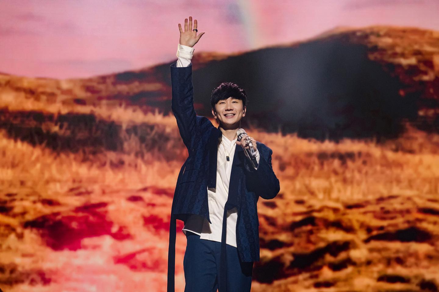 遭女粉暧昧喊话冷暴力 林俊杰火大发声