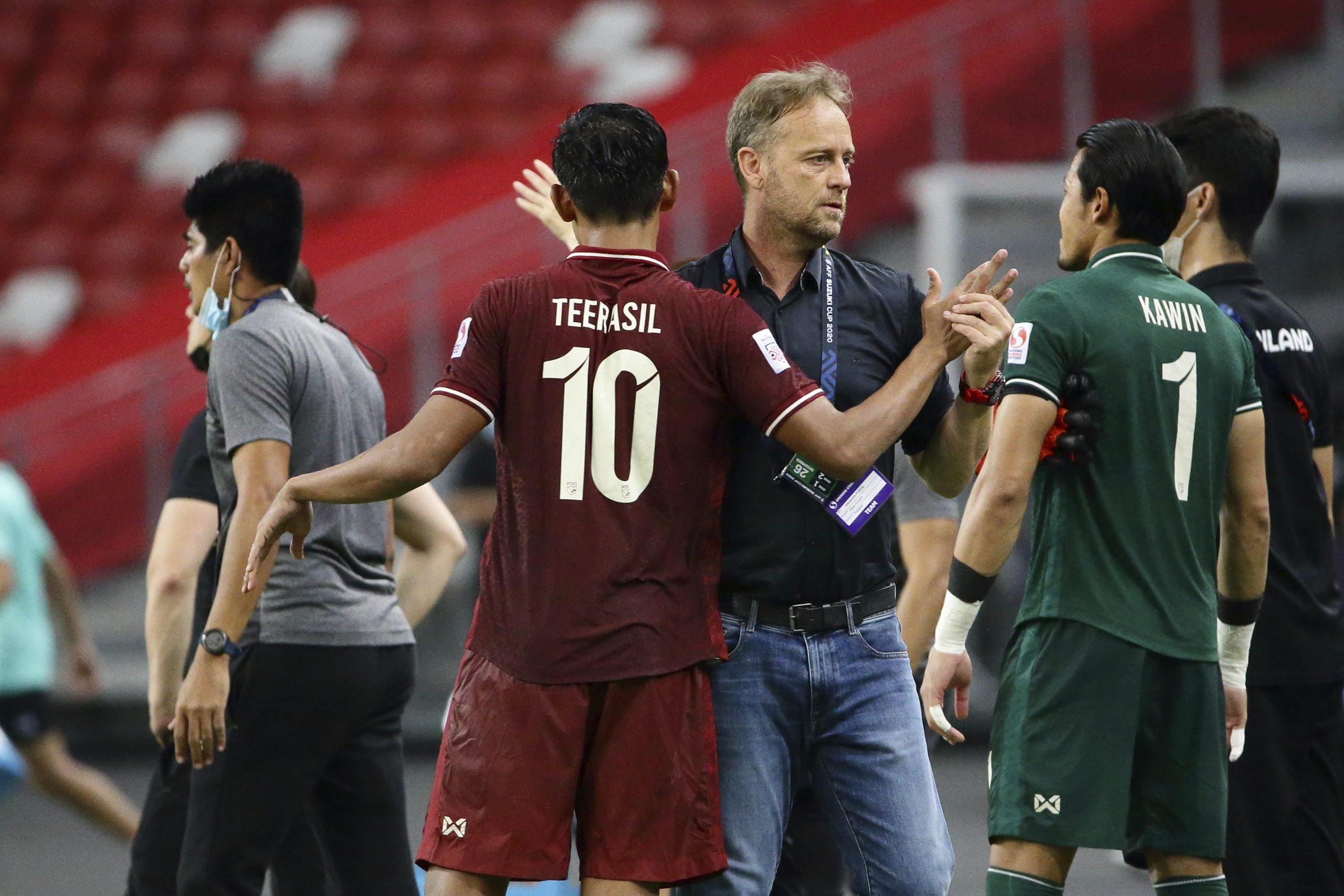 铃木杯率泰国气走卫冕冠军  阿历山大：大师级防守致胜