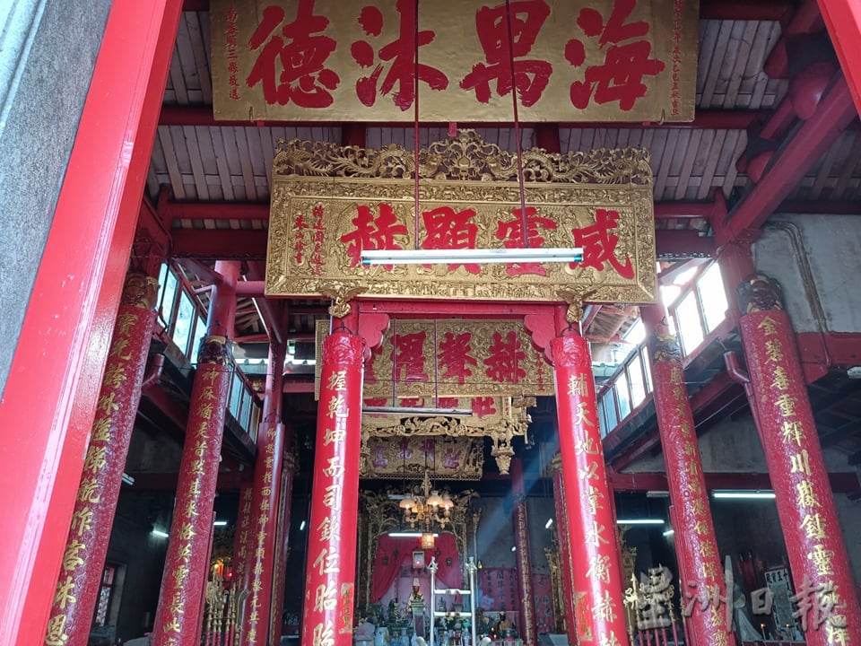 霹：29日见报／封底主文／生活画页//百年古庙见证历史变迁