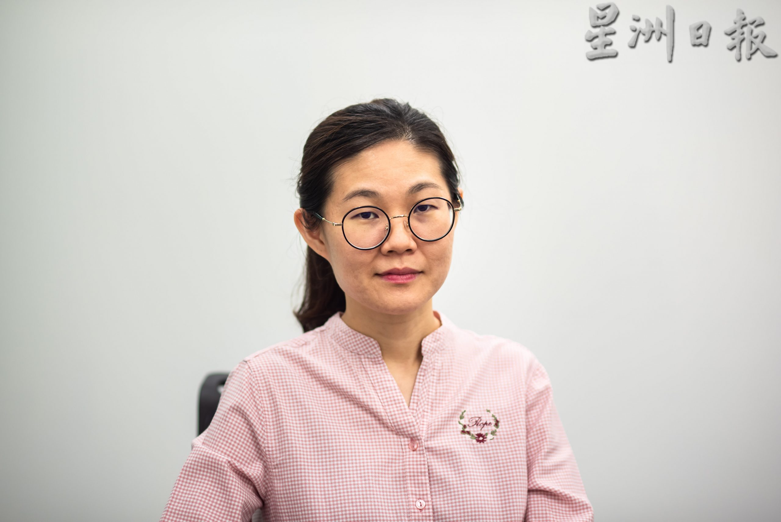 霹:第三版头/圣诞周末|圣诞黄金周末 怡景区商场人潮满溢
