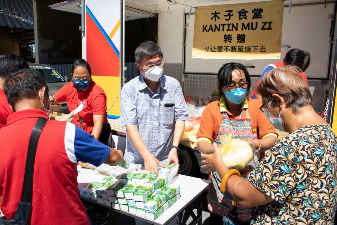 霹:金宝国会议员服务中心设流动服务车