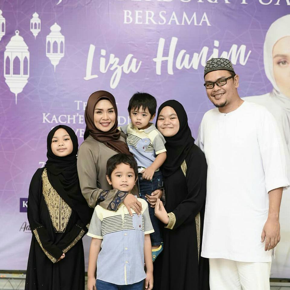 马来女歌手一家七口确诊 居家隔离挤1间房