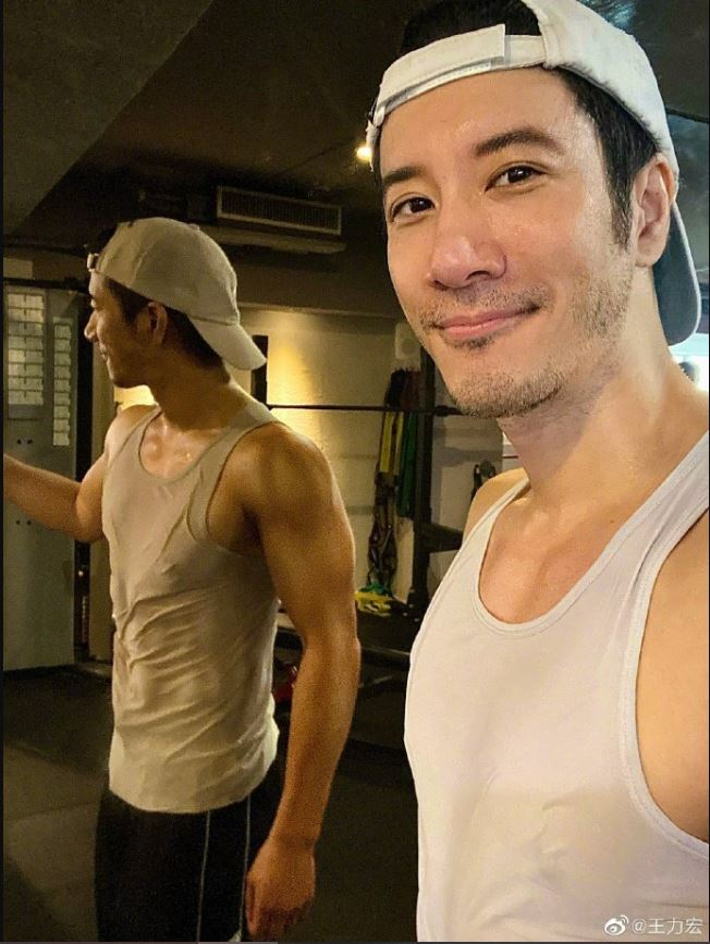 鲁豫3年前警告王力宏  “一旦出事整个人崩塌”